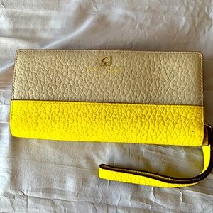 Kate Spade east west Mandy Southport Avenue wallet